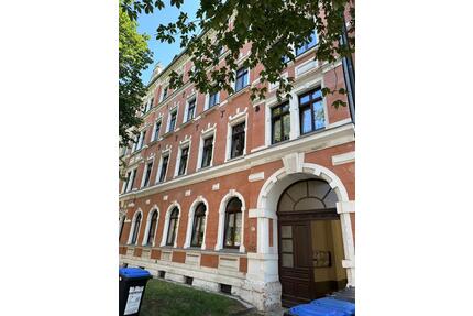 Zentrumsnahe 2-Raum-Wohnung mit Tageslichtbad, Balkon und großer Küche! - Chemnitz Altendorf