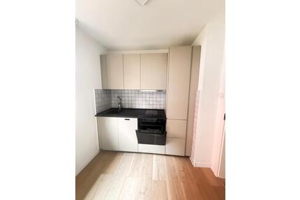 WG-Zimmer Bochum | Balkon | 470 480 € warm renoviert