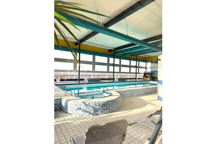 Wohnen mit Pool & Sauna: frisch renovierte 2-Zimmer Wohnung - Hannover Ahlem-Badenstedt-Davenstedt