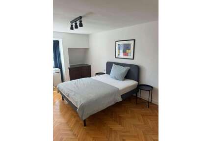 WG-Zimmer in Köln 899,00 € 25 m²