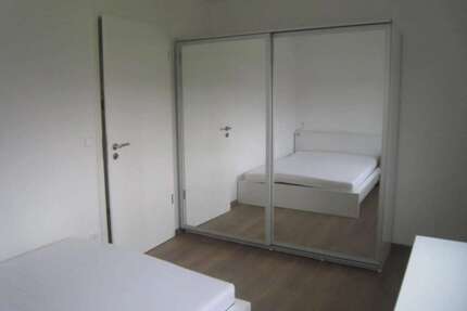 WG-Zimmer in Eschborn 700,00 € 13 m²