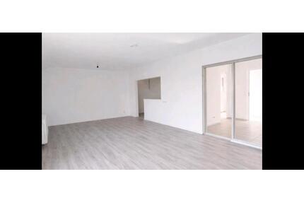 3,5 Zimmer Wohnung in Tönisberg mit Balkon und eigenem Stellplatz - Kempen