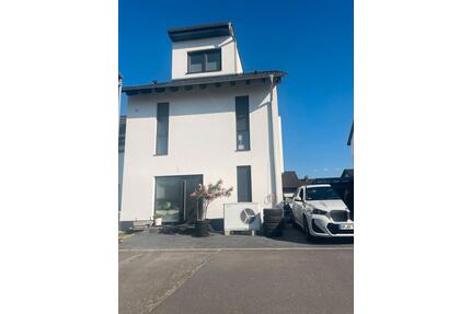 1-Zimmer Wohnung, Büroraum, Office, Souterrain Neubau, ca 70m² - Bensheim