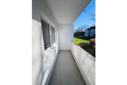 Familien aufgepasst- 3 Zimmer mit Balkon und Spielplatz hinterm Haus - Gelsenkirchen Gelsenkirchen-Mitte