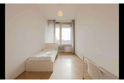 WG-Zimmer in Berlin 710,00 € 12 m²