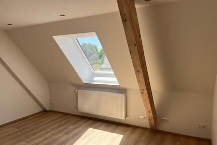 Geräumige 4-Zimmer Wohnung mit Wintergarten zu vermieten - Löffingen