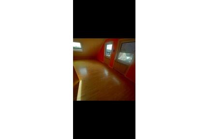 3 Zimmer Dachgeschosswohnung - 850,00&nbsp;EUR Kaltmiete, ca.&nbsp; 73,00&nbsp;m&sup2; in Egenhausen (PLZ: 72227)