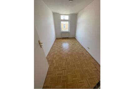 Wg Zimmer Lindenau - 370,00&nbsp;EUR Kaltmiete, ca.&nbsp; 10,00&nbsp;m&sup2; in Leipzig (PLZ: 04177) Altwest