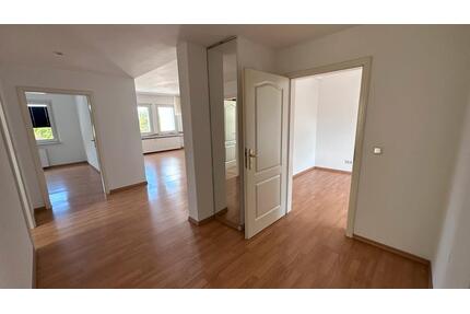 Individuelle, helle 3 Zimmer Wohnung 80 m2 zur Miete( von privat) - Düsseldorf Stadtbezirk 9