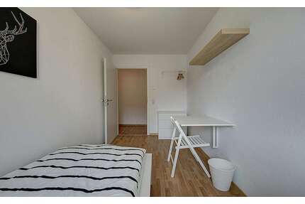 WG-Zimmer in Stuttgart 525,00 € 8 m²