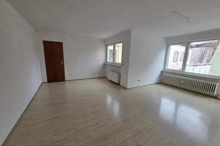 3 WG-Zimmer in heller 4-Zimmer Wohnung mit Balkon in Memmingen In