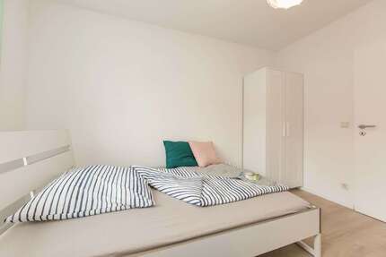 WG-Zimmer in Berlin 650,00 € 10 m²