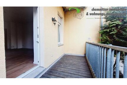 Frisch renovierte 2-Raum-Wohnung mit Balkon, Tageslichtbad & PKW-Stellplatz in UNI-Nähe - Chemnitz Bernsdorf
