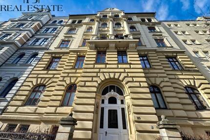 Historisches Wohnjuwel: Exquisite 2-Zimmer-Wohnung in der Hegelstraße - Magdeburg