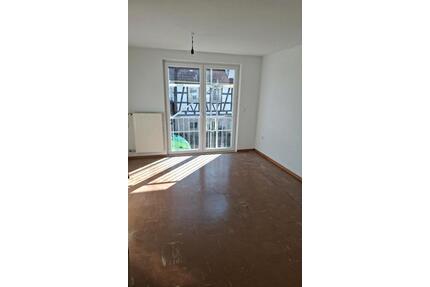 2,5 Zimmer Wohnung - 800,00&nbsp;EUR Kaltmiete, ca.&nbsp; 66,00&nbsp;m&sup2; in Weissach im Tal (PLZ: 71554)