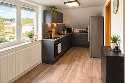 Schöne 3 Zimmer DG Wohnung ab Januar zu vermieten - Giengen an der Brenz