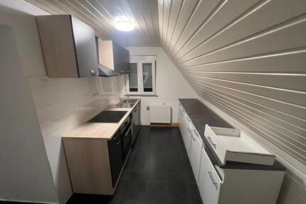 2-Zimmer DG Wohnung in Kirchheim am Neckar