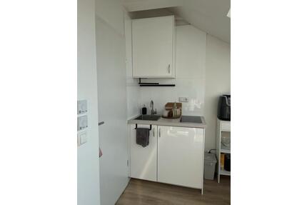 Möbliertes Apartment - 650,00&nbsp;EUR Kaltmiete, ca.&nbsp; 12,00&nbsp;m&sup2; in Frankfurt am Main (PLZ: 60528) Niederrad