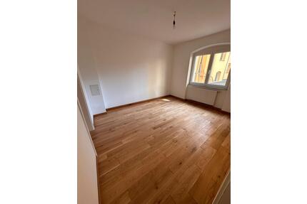 3 Zimmer in Eberhardshof – stilvoll mit Parkett und Einbauküche - Nürnberg Gaismannshof