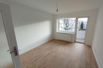 1 Zimmer Wohnung mit Balkon Hamburg Barmbek-Süd Saniert ab Sofort