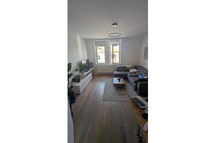 Sehr schöne 2-Zi-Wohnung, Wohnküche, St. Peter, 65 qm, renoviert, WG-tauglich - Nürnberg Gleißhammer