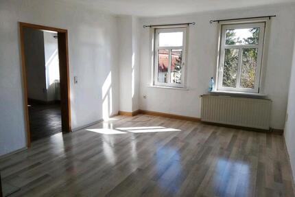 Sehr schöne 4 - Zimmer - Wohnung - Menteroda