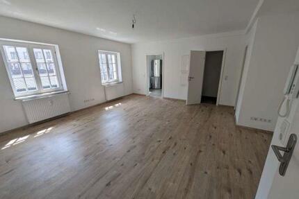 Helle & frisch renovierte Wohnung nahe dem Stuttgart Hauptbahnhof