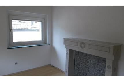 gemütliche WG-geeignete Maisonette-DG-Wohnung - Duisburg Mittelmeiderich