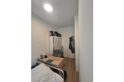 wg zimmer in Leipzig - 320,00&nbsp;EUR Kaltmiete, ca.&nbsp; 9,00&nbsp;m&sup2; in Leipzig (PLZ: 04299) Südost