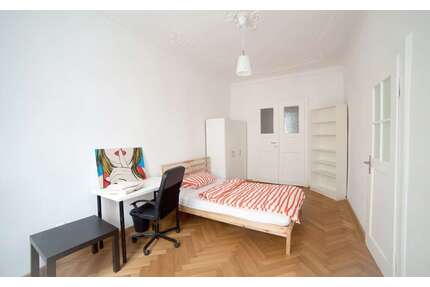 WG-Zimmer in München 895,00 € 17 m²