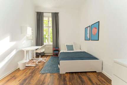 WG-Zimmer in Berlin 680,00 € 14 m²