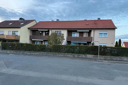 Sanierte 4 Zimmer Wohnung in Gerolzhofen - Röthlein