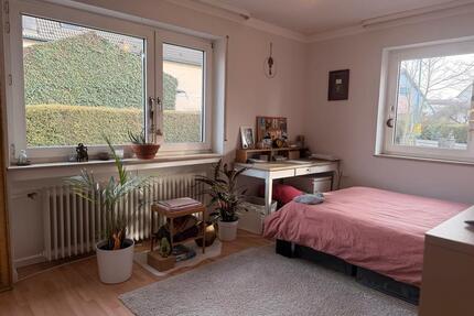 Helles 23m² Zimmer mit Garten & Terrasse in Neu-Ulm (Finningen)