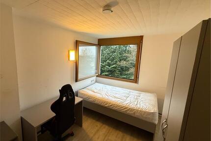 Zimmer im Studentenheim - 399,00&nbsp;EUR Kaltmiete, ca.&nbsp; 11,00&nbsp;m&sup2; in Ludwigsburg (PLZ: 71634) Eglosheim