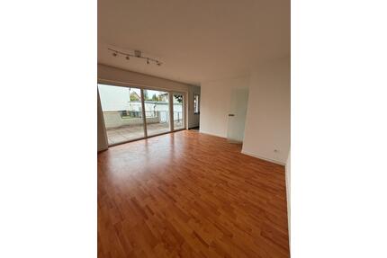 Helle 2 Zimmer Wohnung m. großer Terrasse, Paderborn, innerer Rin