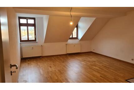 3 Raum-MaisonetteWohnung (WG geeignet) - EBK gegen Aufpreis mögl. - Chemnitz Altendorf