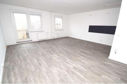3-Zimmer-Wohnung, Bad mit Badewanne, frisch saniert - Magdeburg
