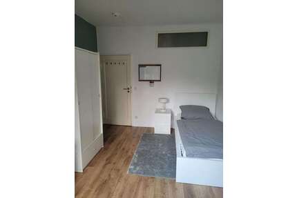 WG-Zimmer in Berlin 850,00 € 13 m²