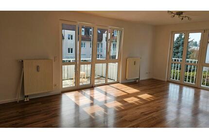 helle 2-Zimmer Wohnung 61qm Balkon Terrasse Nürnberg zu vermieten
