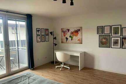 WG-Zimmer in Frankfurt am Main 899,00 € 30 m²