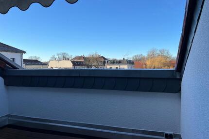 3 Zimmer Wohnung - 997,00&nbsp;EUR Kaltmiete, ca.&nbsp; 95,00&nbsp;m&sup2; in Zwickau (PLZ: 08058) Zwickau-Nord