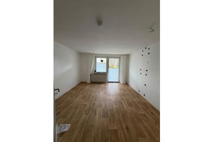 3 Zimmer Wohnung in Eisenberg, saniert, mit Balkon