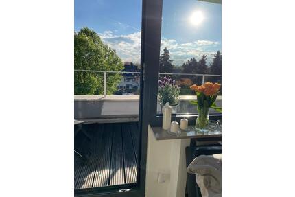 Möblierte 2-Zimmer Dachgeschosswohnung mit Südbalkon - Bonn Beuel-Mitte