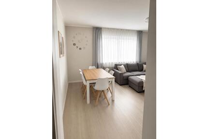 Mietswohnung 5 Zimmer 1. OG - 1.200,00&nbsp;EUR Kaltmiete, ca.&nbsp; 99,00&nbsp;m&sup2; in Maintal (PLZ: 63477)