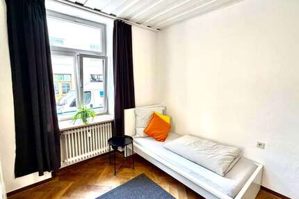 WG-Zimmer in München 850,00 € 14 m²