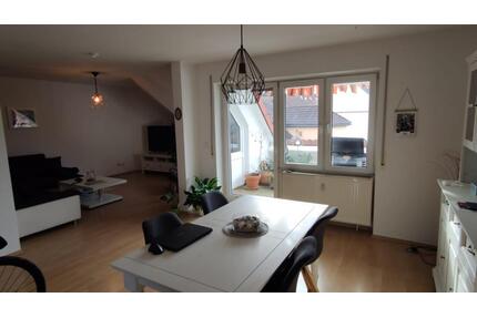 3,5 ZImmer Wohnung in Zwickau mit Balkon und TG-Stellplatz
