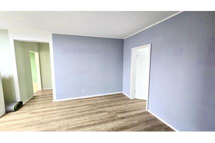 Helle 3-Zimmer-Wohnung in Hürth-Hermülheim- WG geeignet