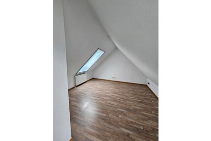 Gemütliche Einzimmer DG Wohnung in Stubben bei Bad Oldesloe - Lasbek