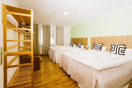 The Rest Nest - 1.700,00&nbsp;EUR Kaltmiete, ca.&nbsp; 70,00&nbsp;m&sup2; in Kassel (PLZ: 34117)