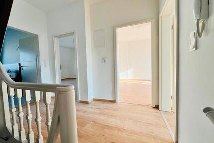 3 Zimmer Maisonette-Wohnung mit Terrasse - Bremen Gröpelingen